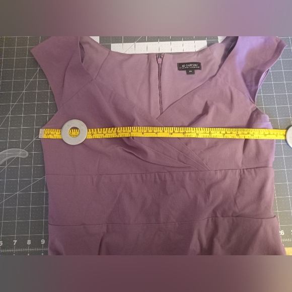 Le Chateau Short Dress - Picture 4 of 5